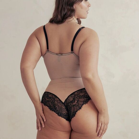 NWT - Pinsy Smoothing Lace Shapewear Bodysuit - SOLD OUT STYLE - Picture 4 of 6